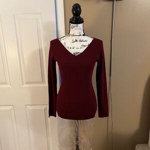 New Theory V Neck/Back po Ribbed Noble Top - Burgundy L